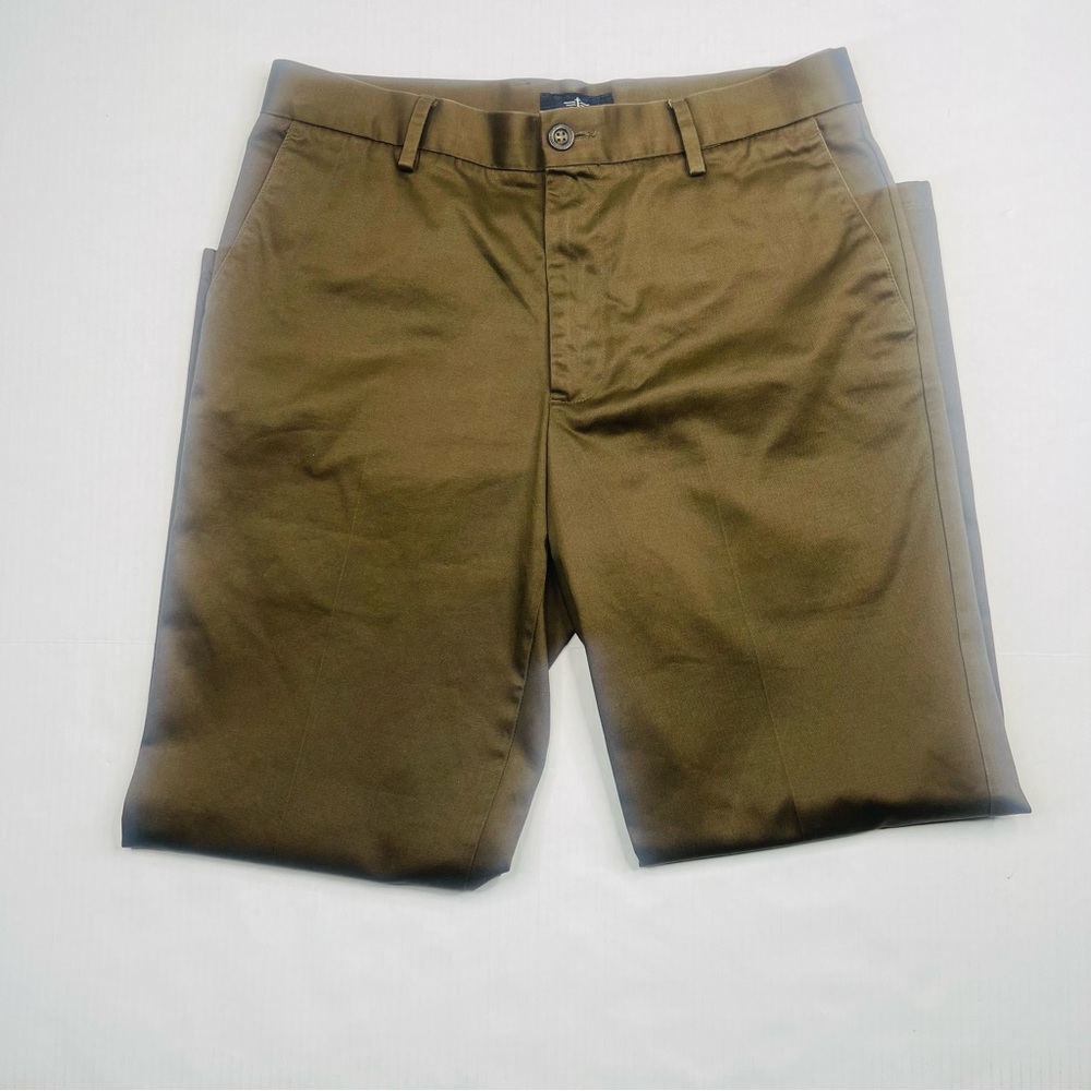 Dockers Men’s Brown Khaki Pants